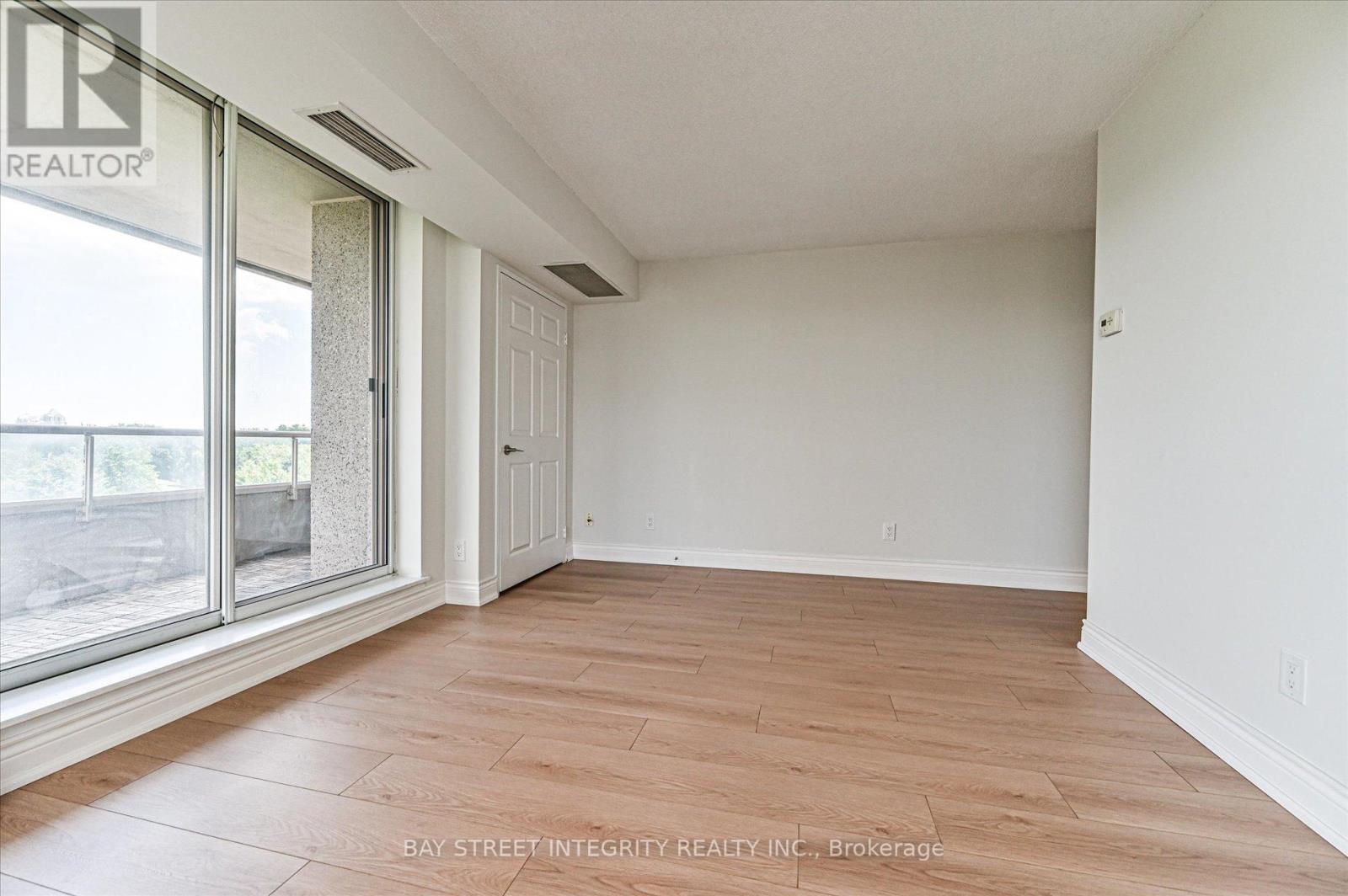 602 - 18 Hillcrest Avenue, Toronto, Ontario  M2N 6T5 - Photo 6 - C13710114
