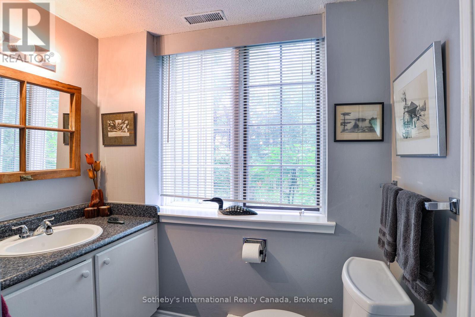 590 Hotchkiss Street, Gravenhurst (Muskoka (S)), Ontario  P1P 1H8 - Photo 25 - X13709882