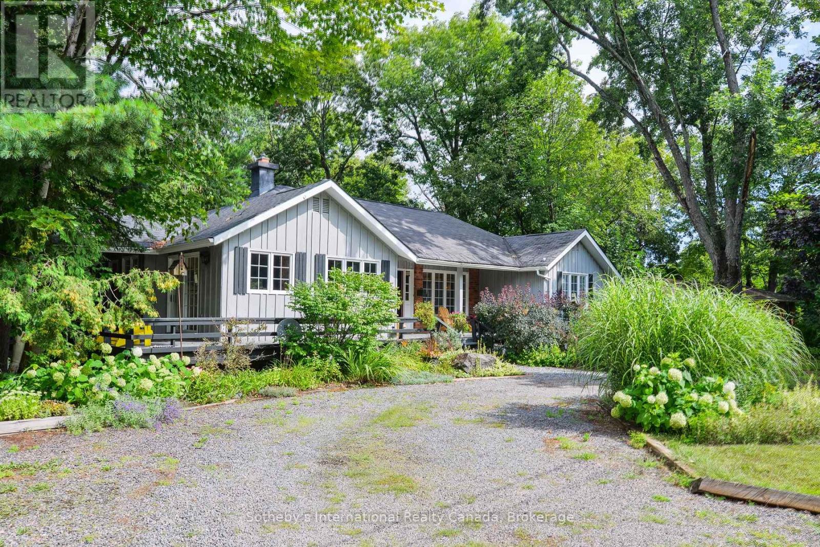 590 Hotchkiss Street, Gravenhurst (Muskoka (S)), Ontario  P1P 1H8 - Photo 4 - X13709882