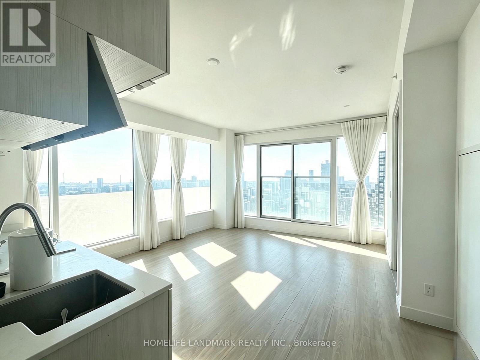 3505 - 181 Dundas Street E, Toronto, Ontario  M5A 0N5 - Photo 2 - C13710128