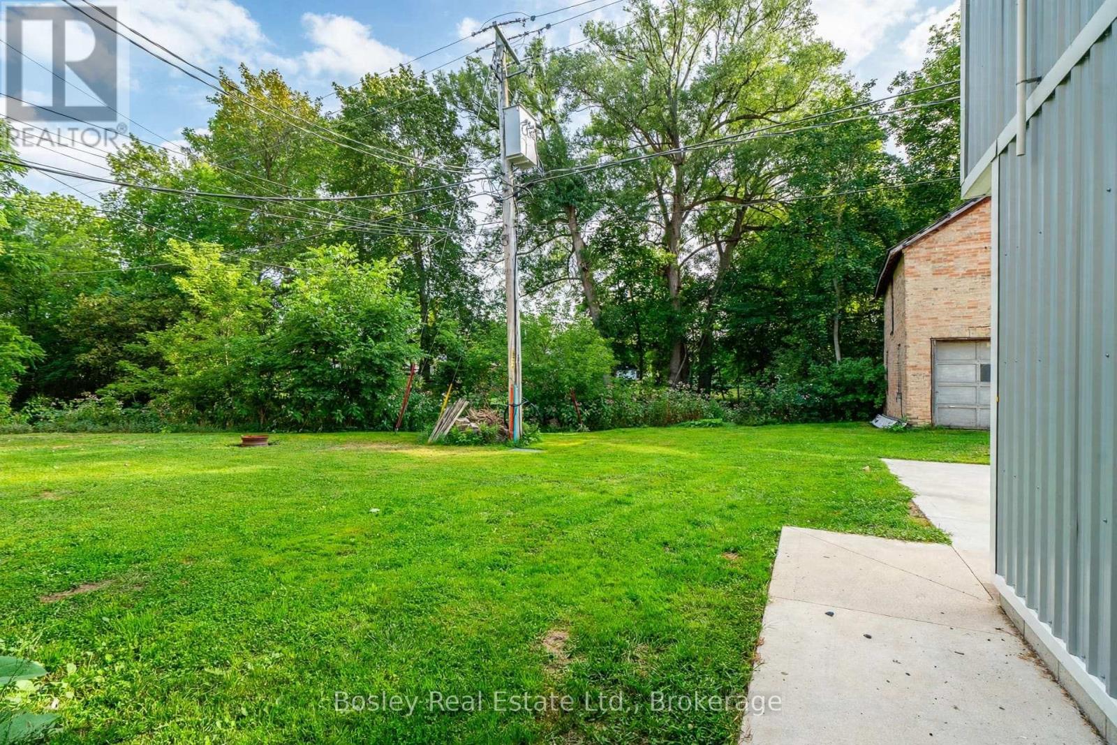 30 Elora Street S, Minto, Ontario  N0G 1Z0 - Photo 5 - X13709934