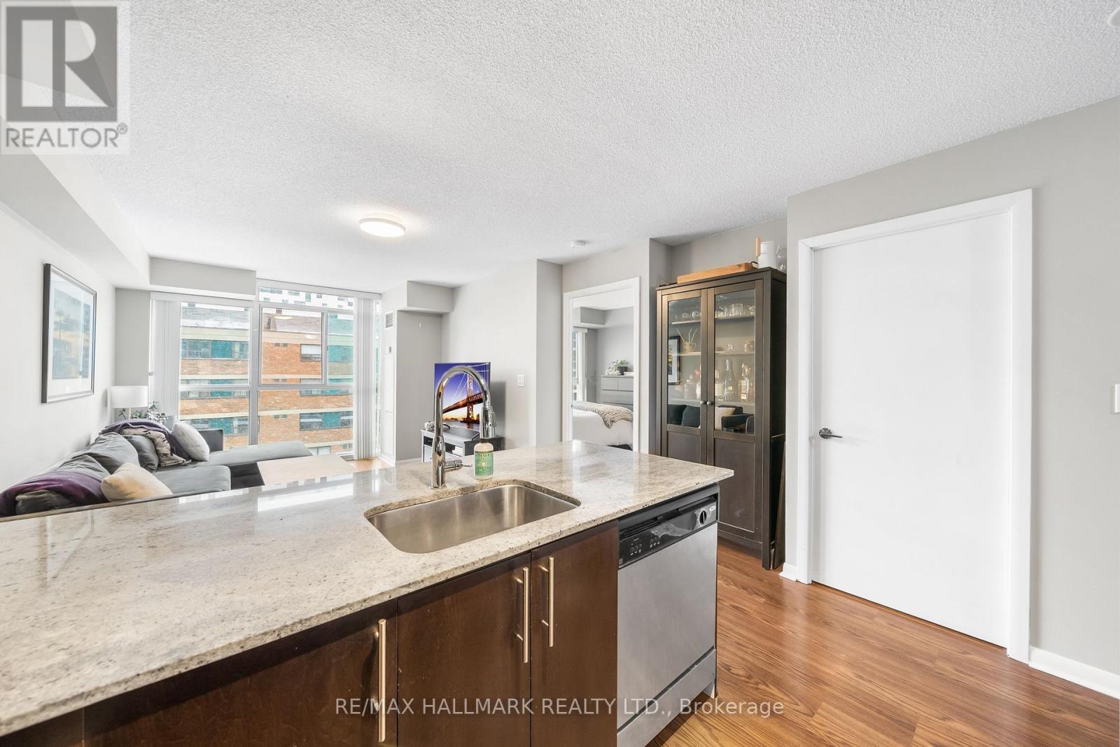 715 - 96 St Patrick Street, Toronto, Ontario  M5T 1V2 - Photo 14 - C13710176