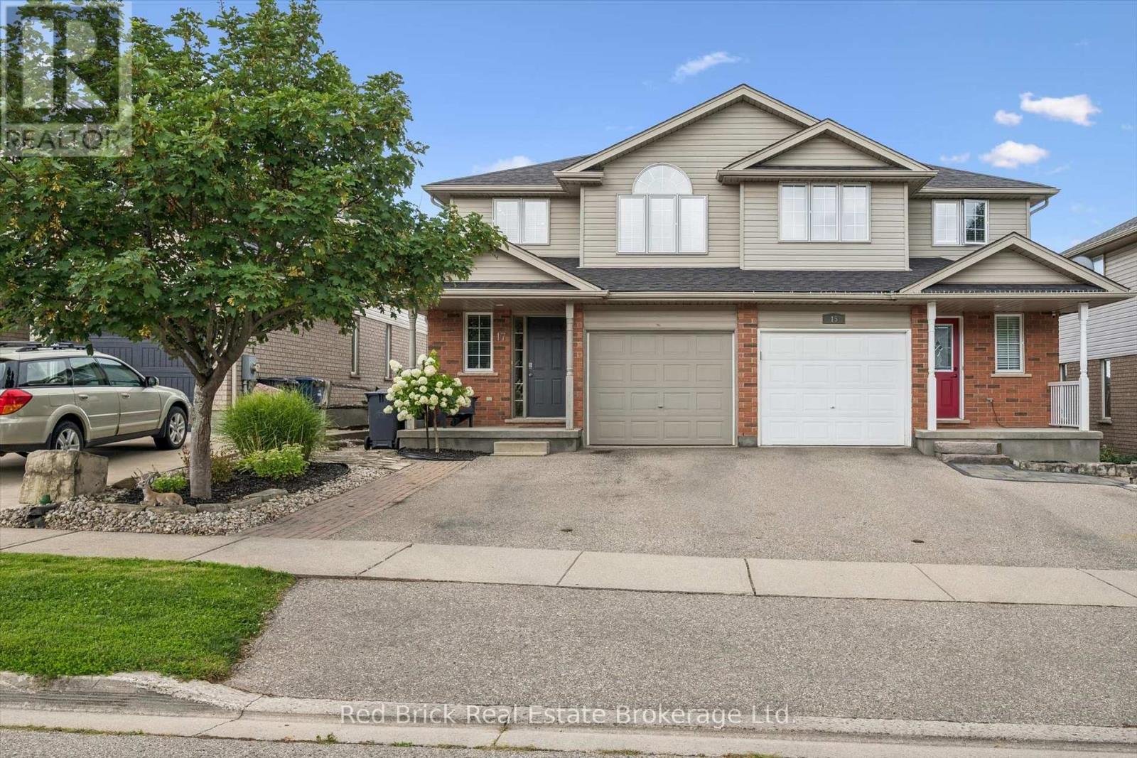17 Davison Dr, Guelph, Ontario  N1E 0C1 - Photo 3 - X13710038
