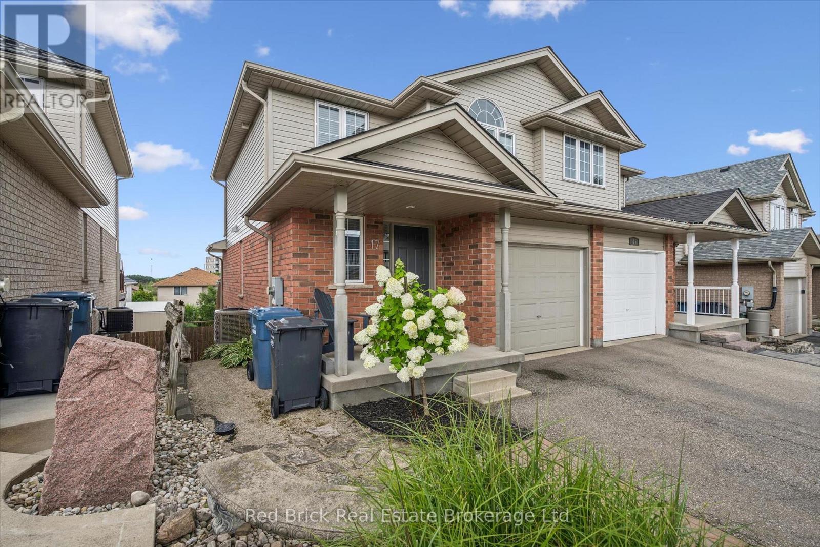 17 Davison Dr, Guelph, Ontario  N1E 0C1 - Photo 4 - X13710038