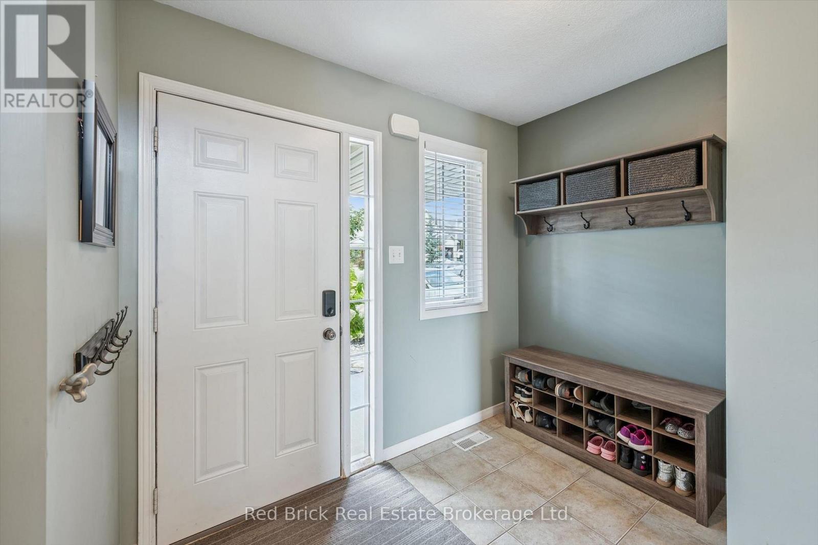 17 Davison Dr, Guelph, Ontario  N1E 0C1 - Photo 6 - X13710038