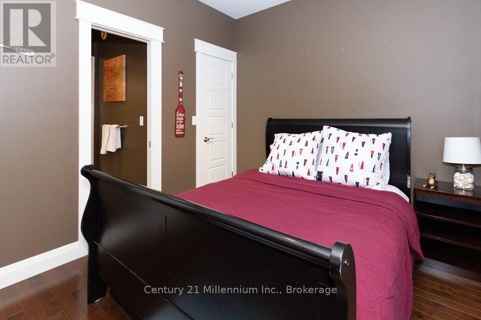 72235 Lakeshore Drive, R.r. #1 Drive, Bluewater (Hay), Ontario  N0M 2T0 - Photo 14 - X13710120