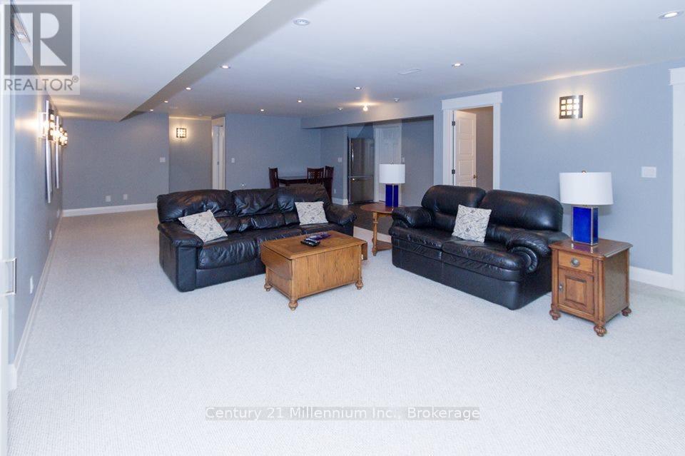 72235 Lakeshore Drive, R.r. #1 Drive, Bluewater (Hay), Ontario  N0M 2T0 - Photo 9 - X13710120