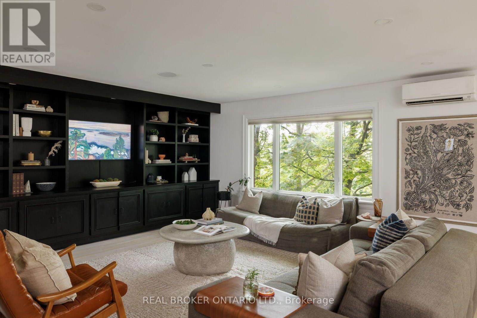 39 Beechwood Drive, Toronto, Ontario  M4K 3H7 - Photo 15 - E13709912