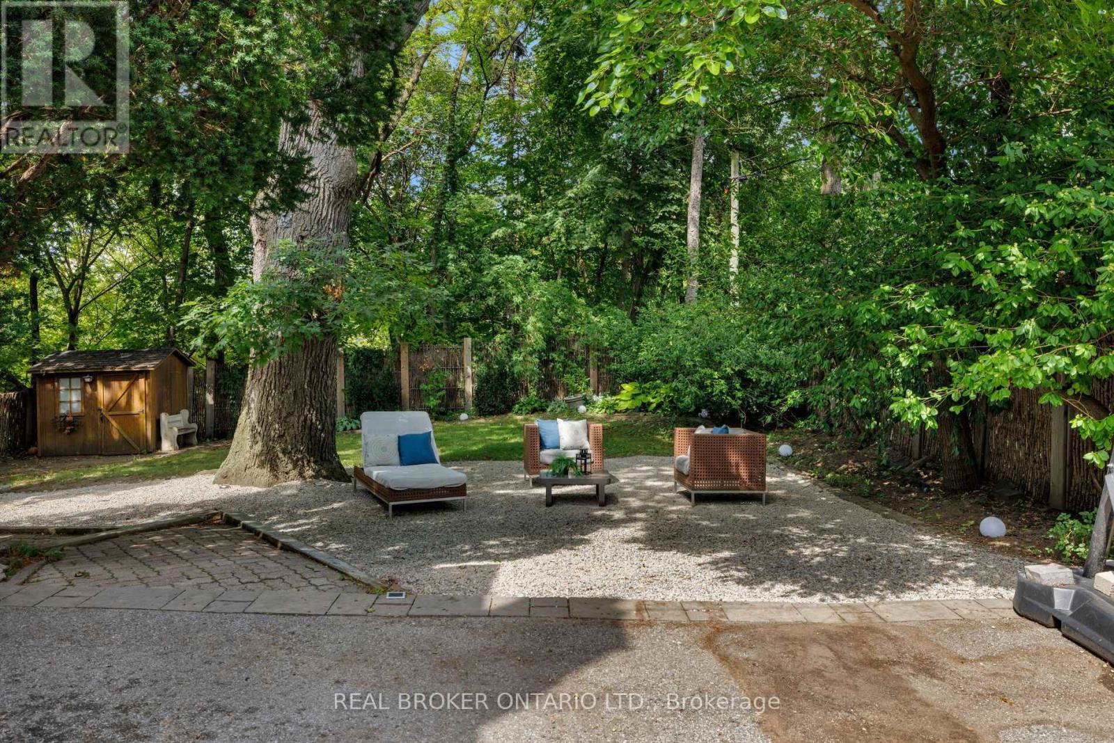 39 Beechwood Drive, Toronto, Ontario  M4K 3H7 - Photo 43 - E13709912
