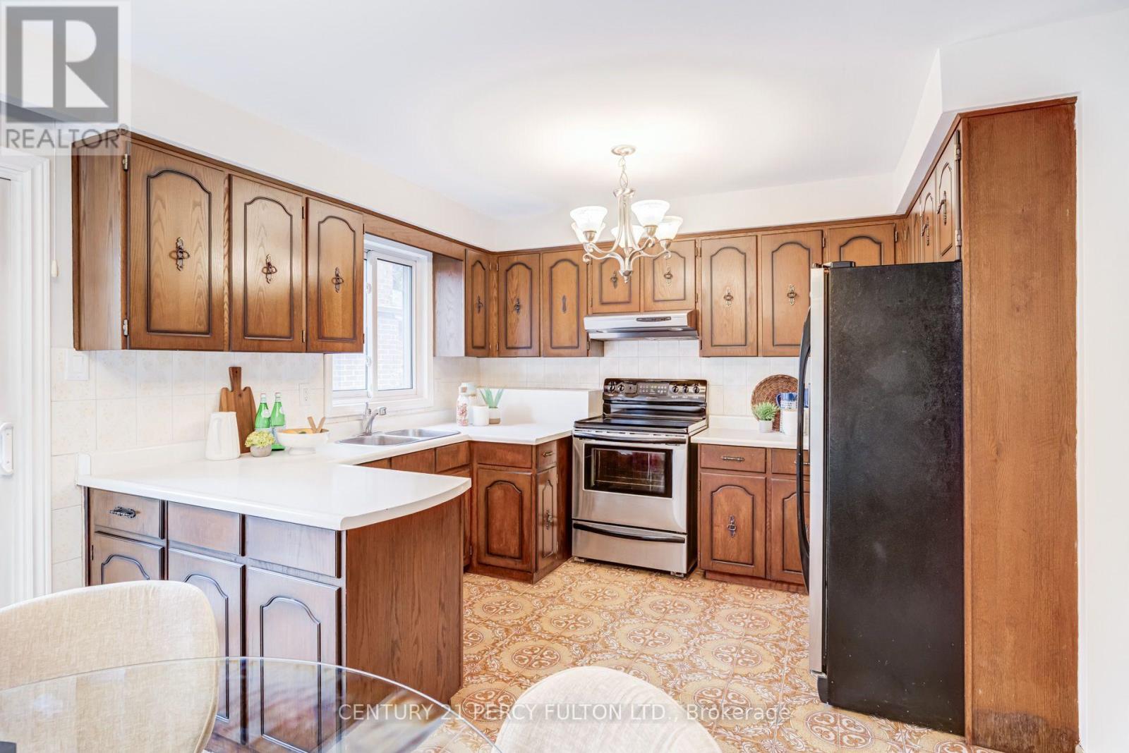 46 Cedar Drive, Toronto, Ontario  M1J 3E8 - Photo 17 - E13709978