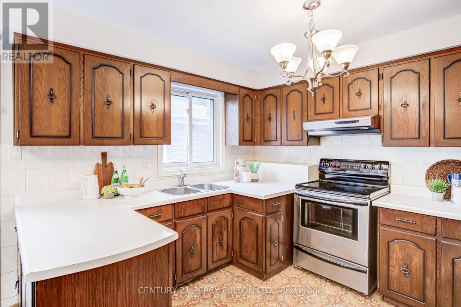 46 Cedar Drive, Toronto, Ontario  M1J 3E8 - Photo 18 - E13709978