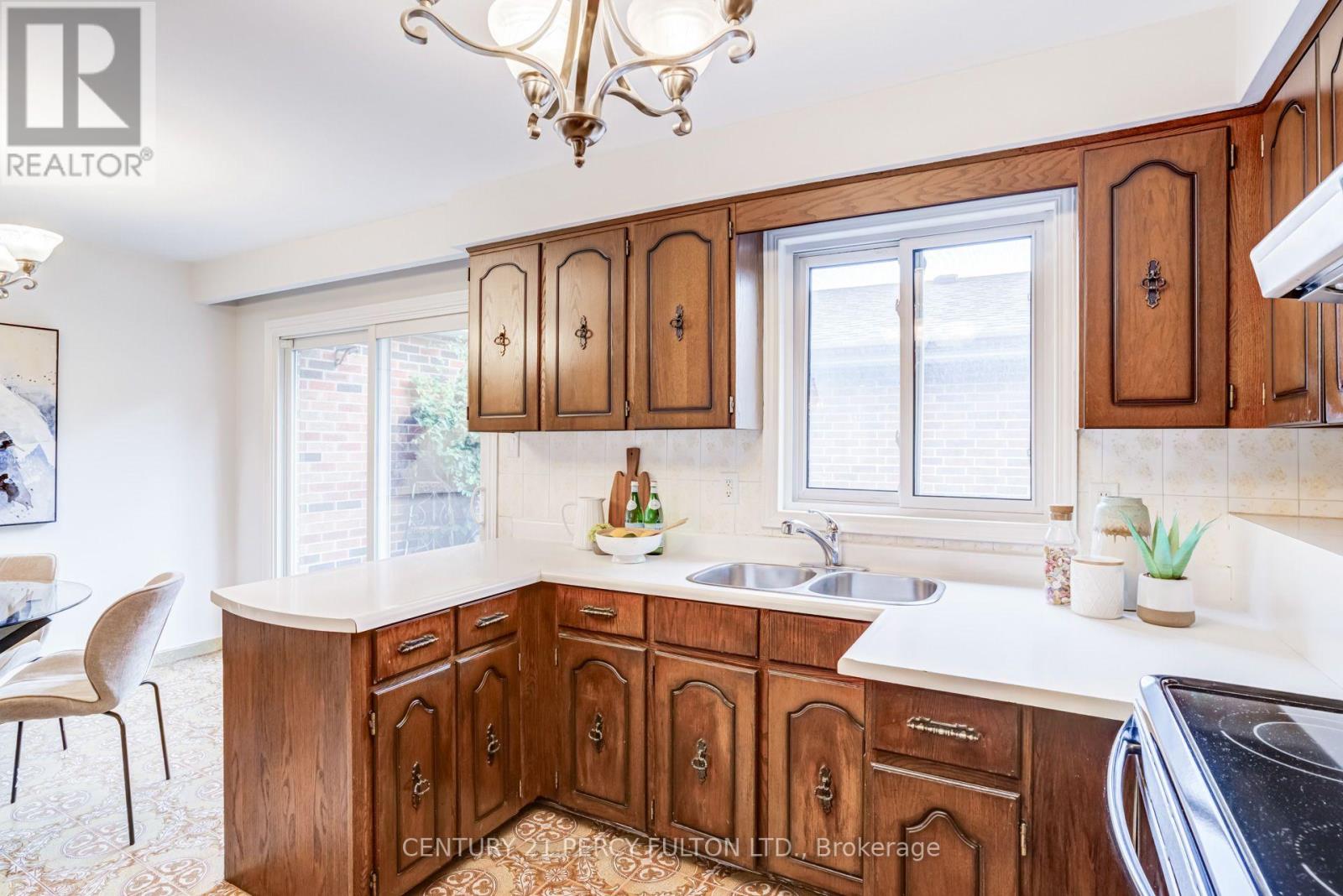 46 Cedar Drive, Toronto, Ontario  M1J 3E8 - Photo 19 - E13709978