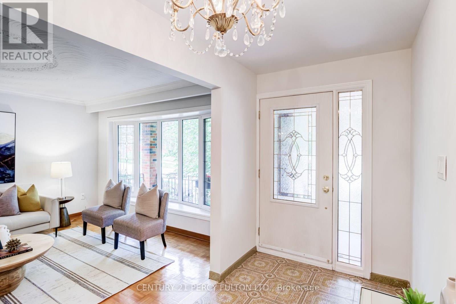 46 Cedar Drive, Toronto, Ontario  M1J 3E8 - Photo 3 - E13709978