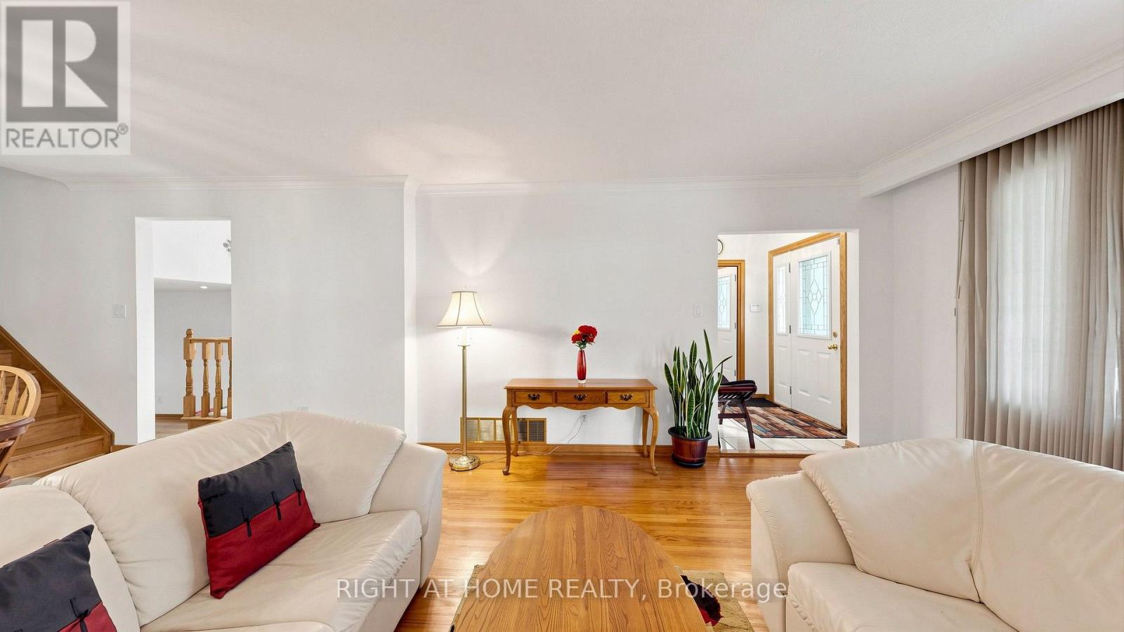15 Skyridge Road, Toronto, Ontario  M1E 4N7 - Photo 7 - E13709988