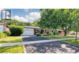 15 SKYRIDGE ROAD, Toronto, Ontario