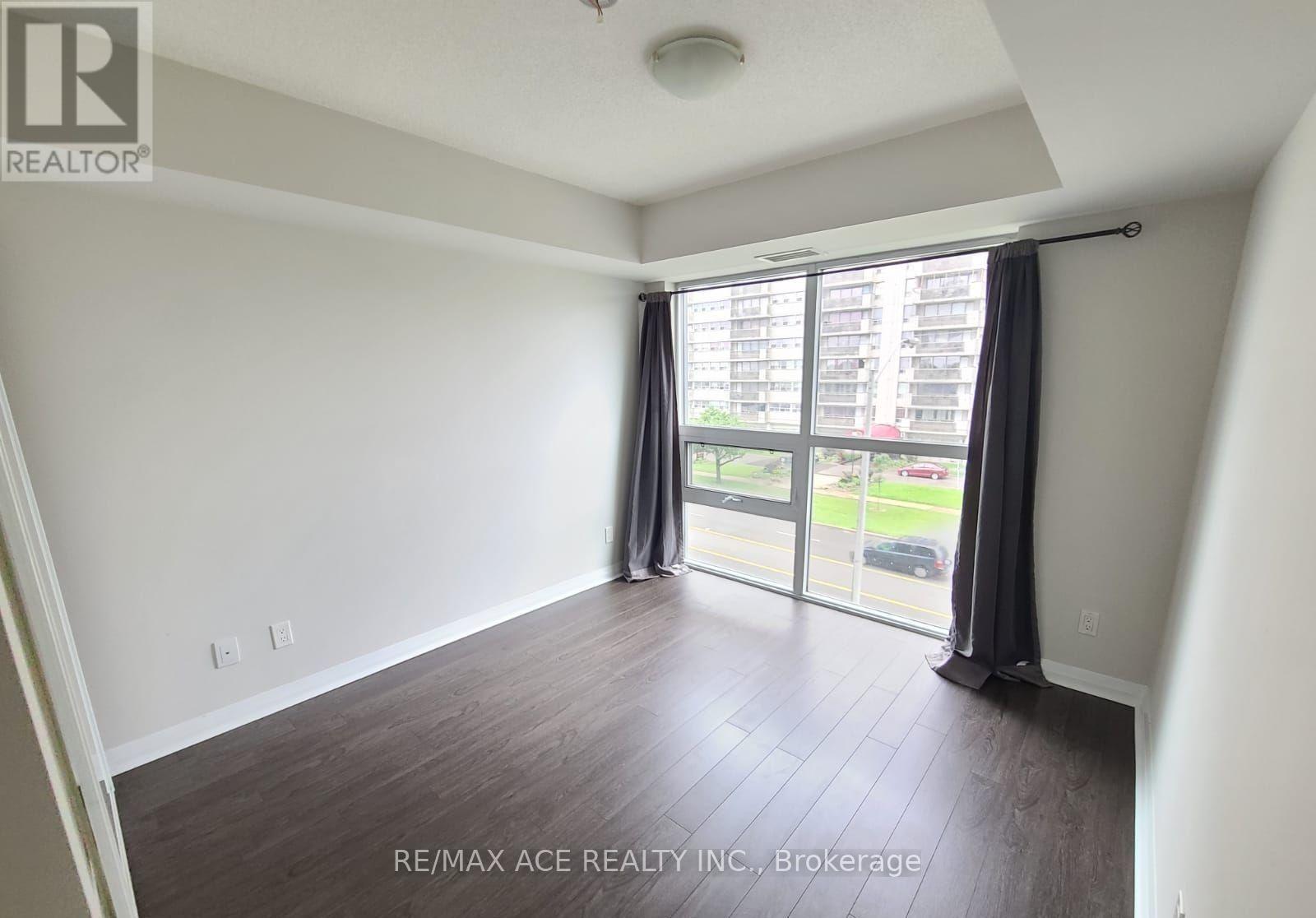 310 - 30 Meadowglen Place, Toronto, Ontario  M1G 0A6 - Photo 10 - E13710104