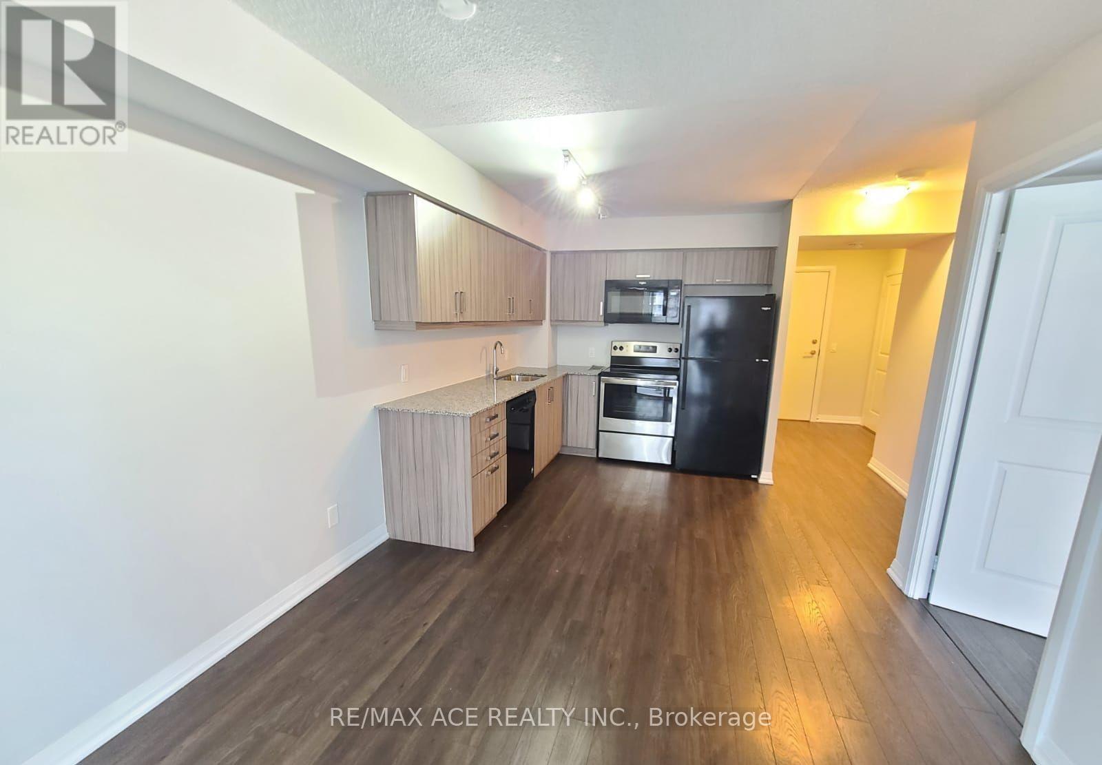 310 - 30 Meadowglen Place, Toronto, Ontario  M1G 0A6 - Photo 8 - E13710104