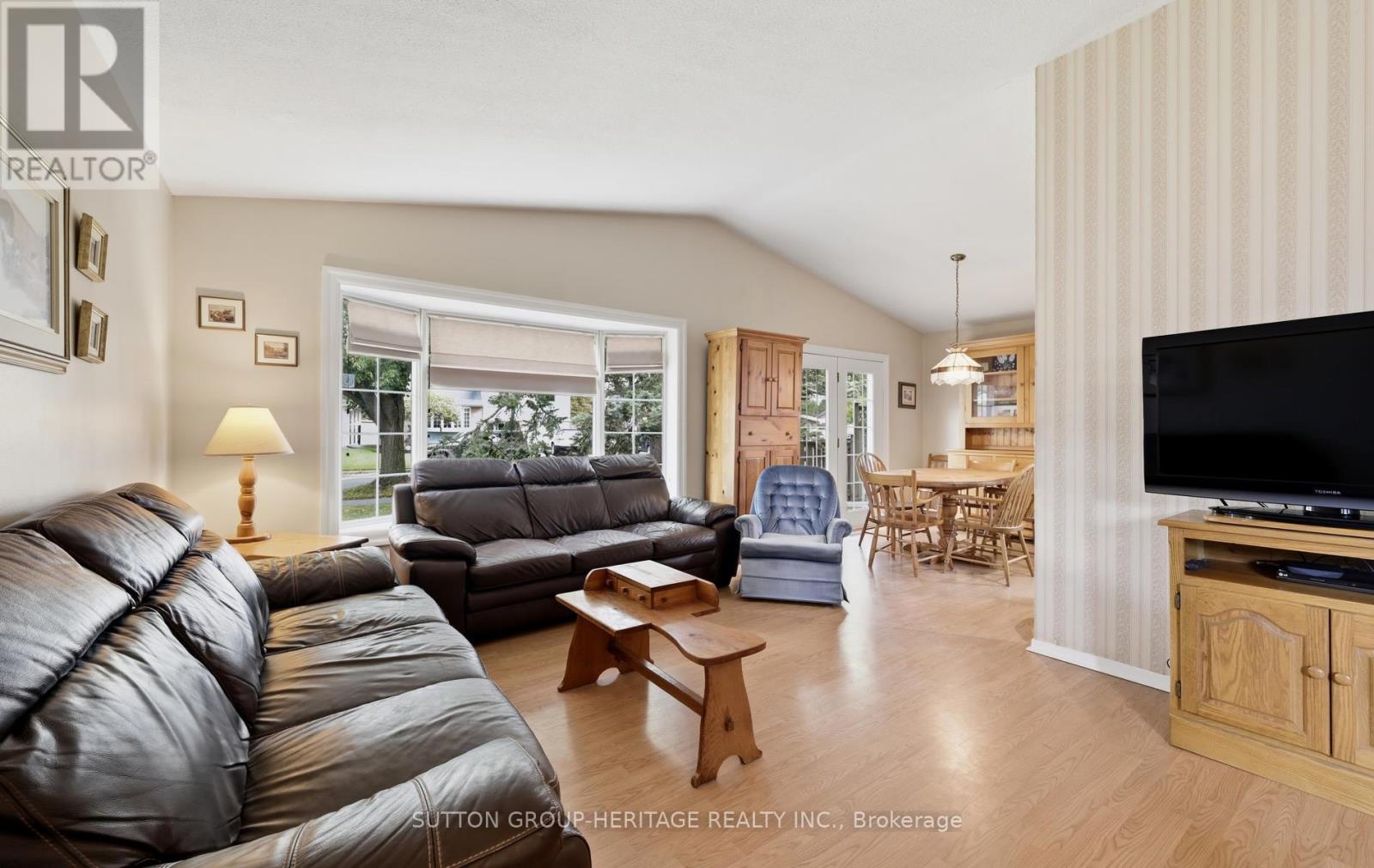 69 Clements Road E, Ajax, Ontario  L1S 1L3 - Photo 3 - E13710200