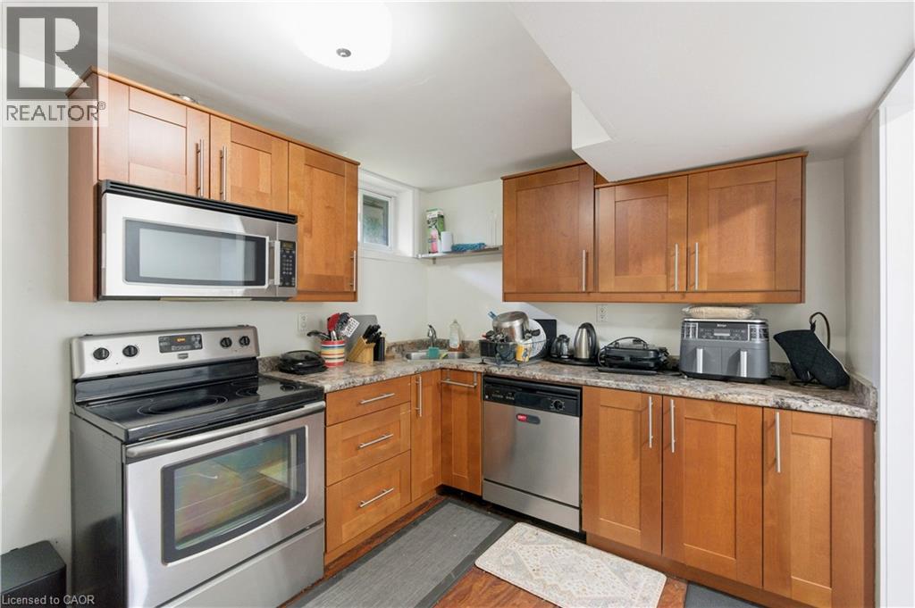 111 Britten Close Unit# Bsmt, Hamilton, Ontario  L9C 4K1 - Photo 8 - 40855515