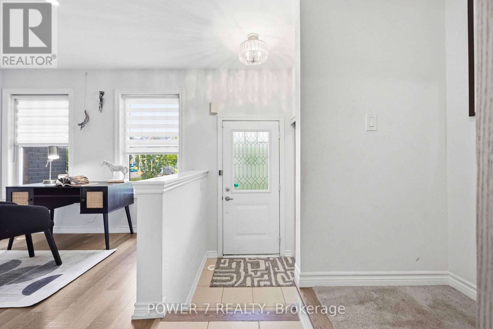 55 Ludwig Court, Whitchurch-Stouffville, Ontario  L4A 1Y6 - Photo 4 - N13709940