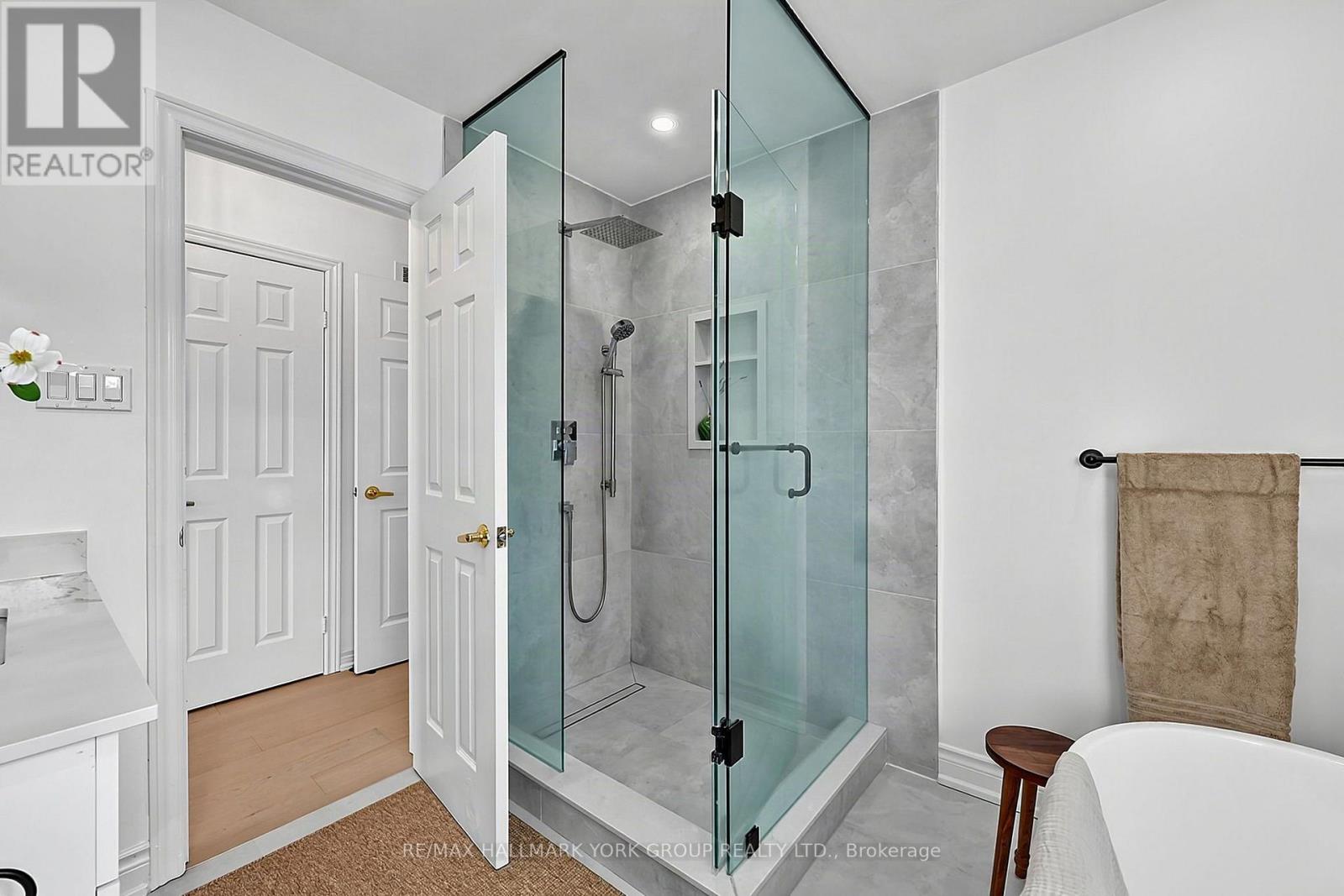 74 Snedden Avenue, Aurora, Ontario  L4G 7K7 - Photo 21 - N13710018