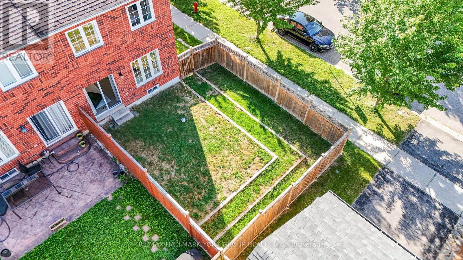 74 Snedden Avenue, Aurora, Ontario  L4G 7K7 - Photo 34 - N13710018