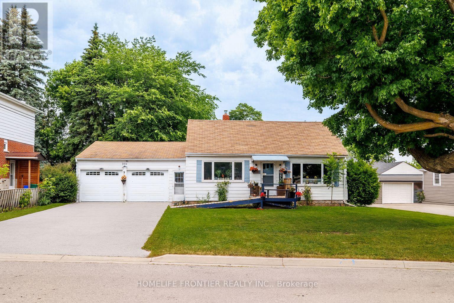 593 Watson Avenue, Newmarket, Ontario  L3Y 2V2 - Photo 2 - N13710042