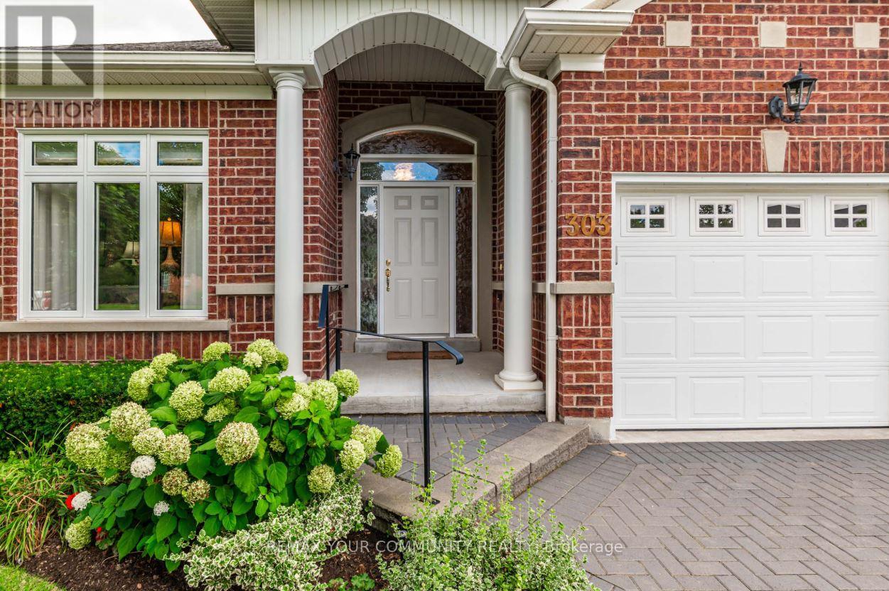 303 Babe's Way, Whitchurch-Stouffville, Ontario  L4A 0K5 - Photo 2 - N13710054
