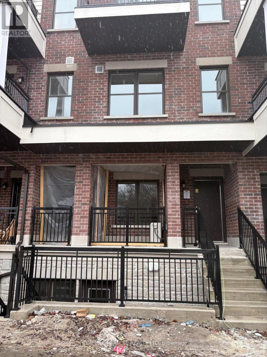 211 - 15100 Yonge Street, Aurora, Ontario  L4G 4C8 - Photo 3 - N13710102