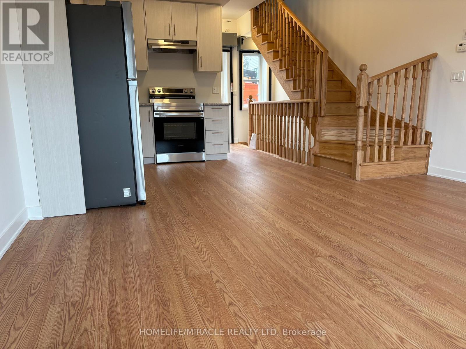211 - 15100 Yonge Street, Aurora, Ontario  L4G 4C8 - Photo 5 - N13710102
