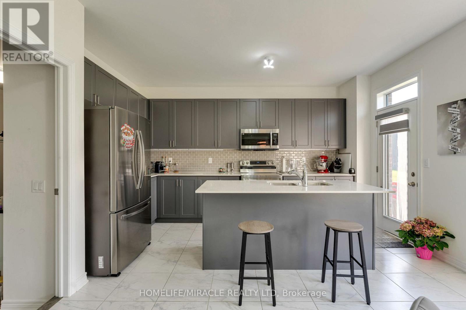 1429 Davis Loop, Innisfil (Lefroy), Ontario  L0L 1W0 - Photo 13 - N13710166