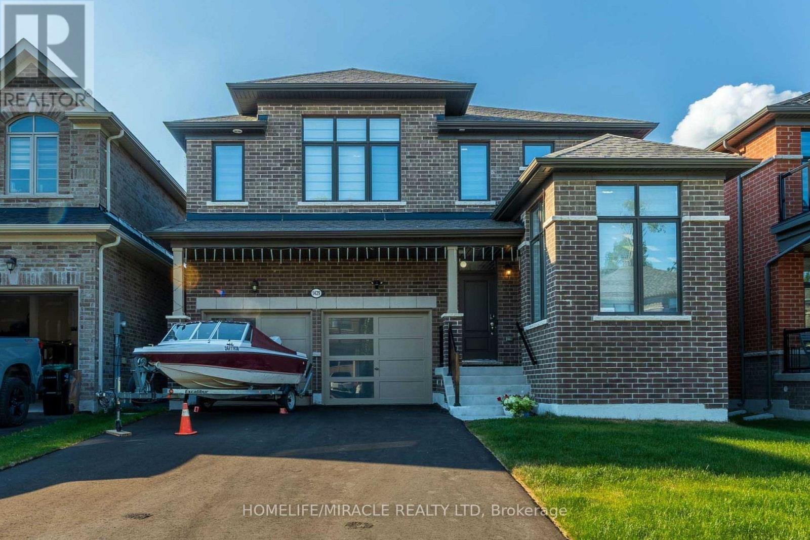 1429 Davis Loop, Innisfil (Lefroy), Ontario  L0L 1W0 - Photo 2 - N13710166