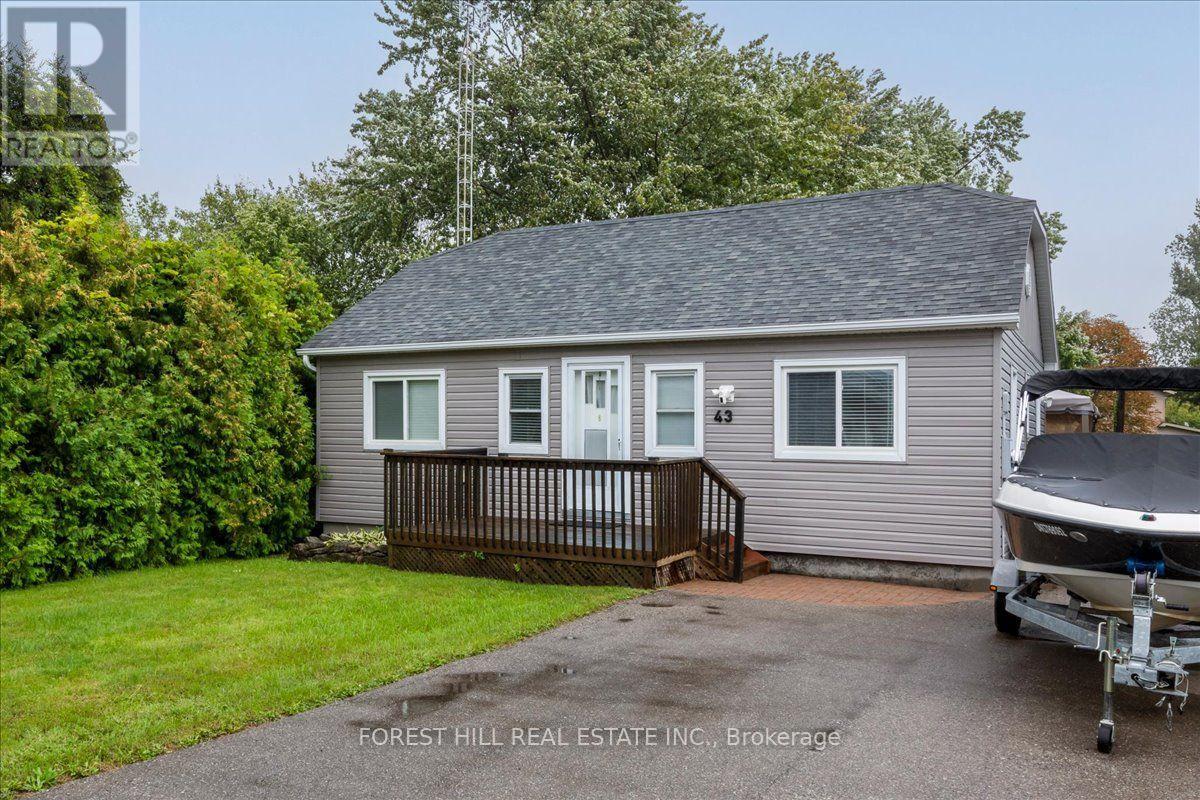 43 Lake Avenue, Ramara, Ontario  L0K 1B0 - Photo 3 - S13710170