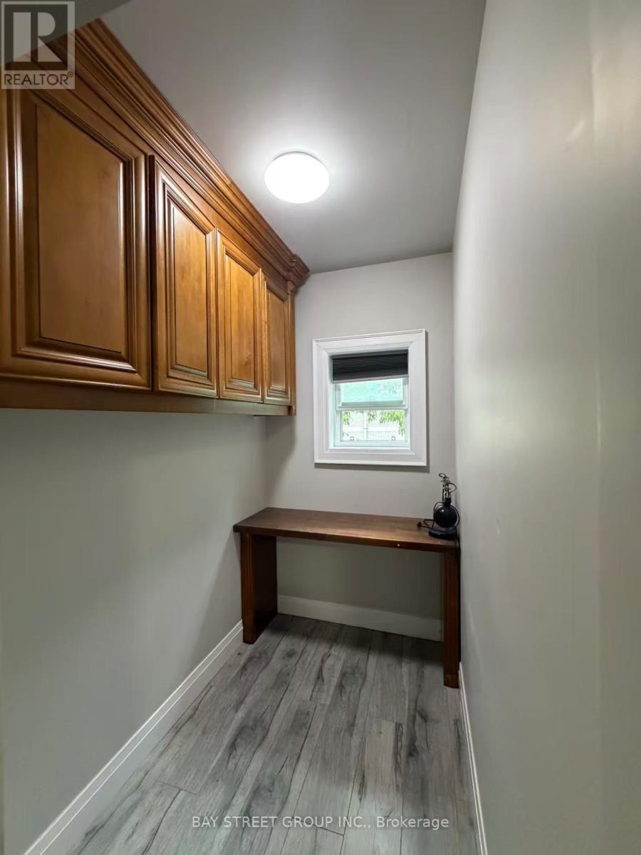 Main And Lower - 33 Dalton Road, Toronto, Ontario  M5R 2Y8 - Photo 7 - C13654088