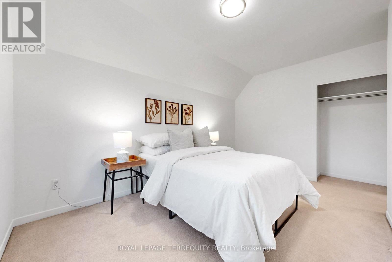 372 St Johns Road, Toronto, Ontario  M6S 2K8 - Photo 18 - W13710048