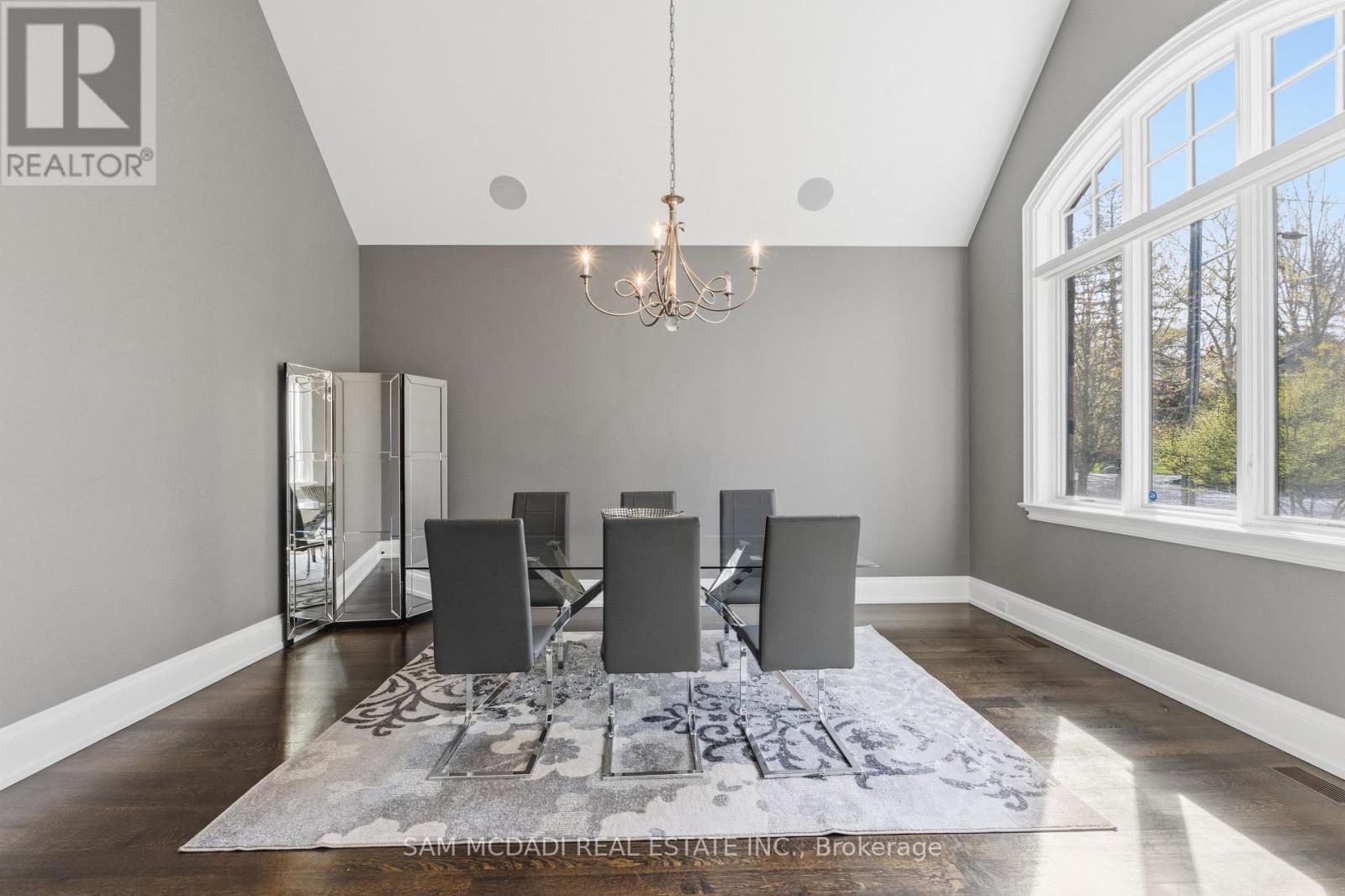 36 Veronica Drive, Mississauga, Ontario  L5G 2B2 - Photo 12 - W13710070