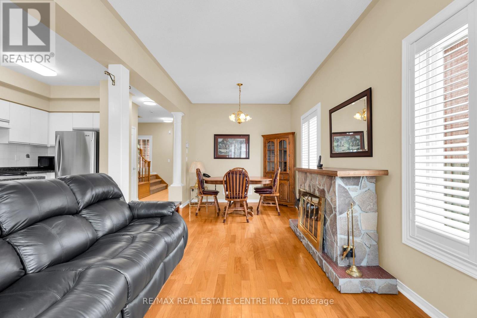 7404 Davemark Court, Mississauga, Ontario  L5N 7P3 - Photo 18 - W13710076
