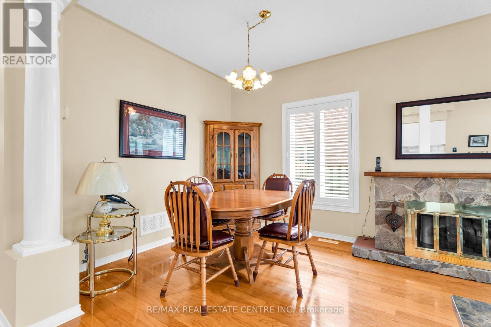 7404 Davemark Court, Mississauga, Ontario  L5N 7P3 - Photo 20 - W13710076