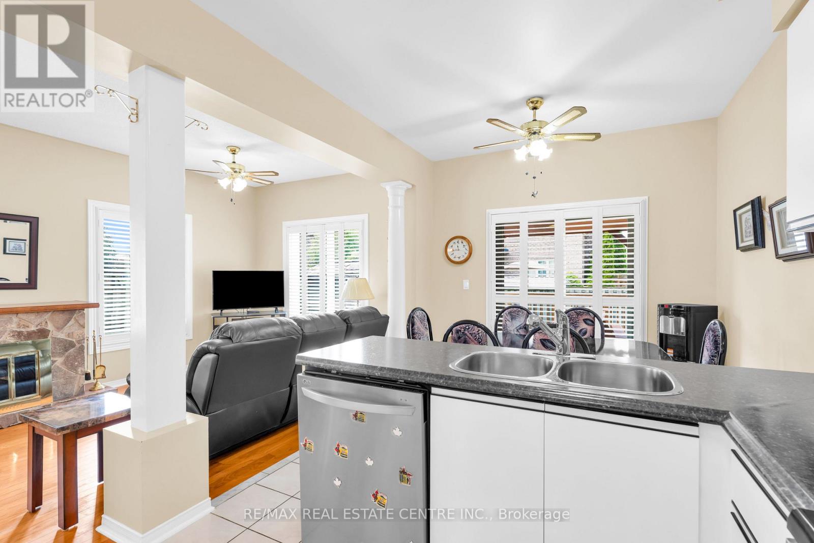 7404 Davemark Court, Mississauga, Ontario  L5N 7P3 - Photo 28 - W13710076