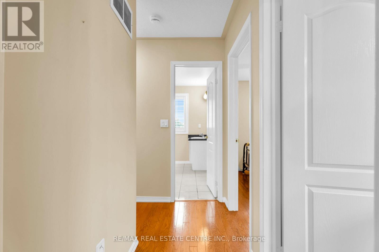 7404 Davemark Court, Mississauga, Ontario  L5N 7P3 - Photo 33 - W13710076