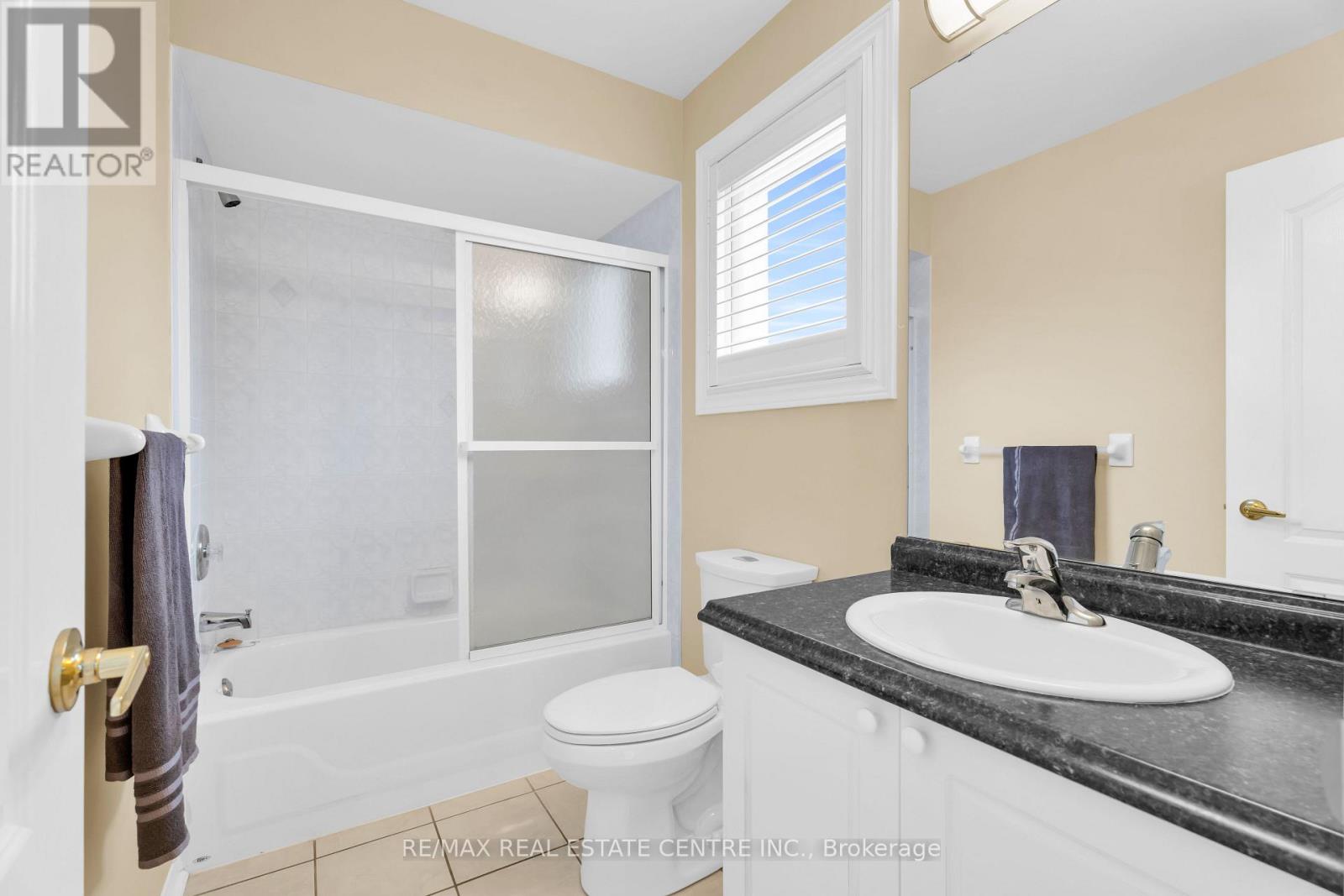 7404 Davemark Court, Mississauga, Ontario  L5N 7P3 - Photo 37 - W13710076