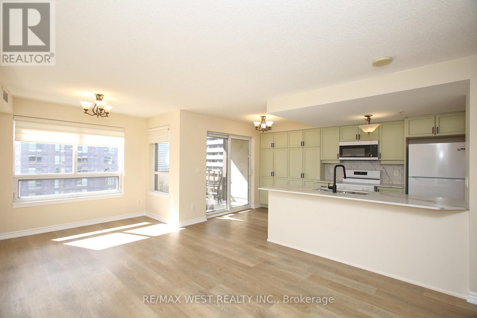 1101 - 350 Princess Royal Drive, Mississauga, Ontario L5B 4N1 - Photo 10 - W13710178
