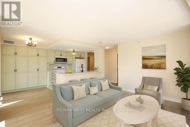 1101 - 350 Princess Royal Drive, Mississauga, Ontario L5B 4N1 - Photo 6 - W13710178