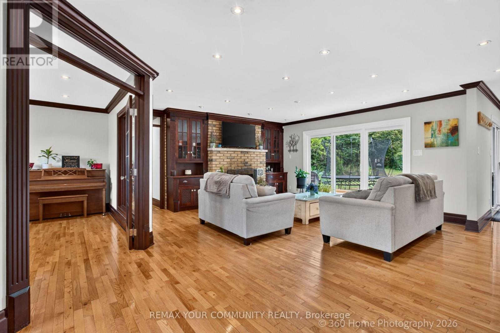 12 Cairns Boulevard, Springwater, Ontario L0L 1X0 - Photo 6 - S13704894