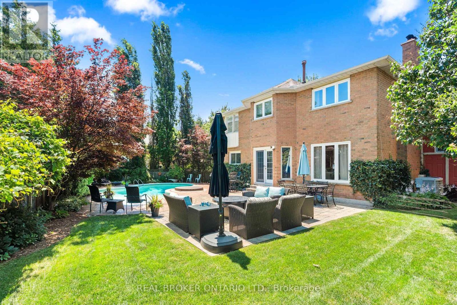 1291 Windrush Drive, Oakville, Ontario  L6M 1W4 - Photo 4 - W13709722