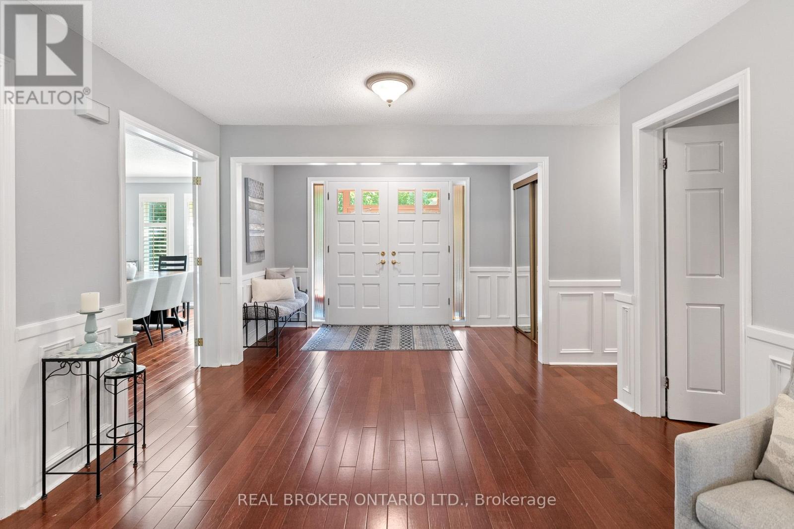 1291 Windrush Drive, Oakville, Ontario  L6M 1W4 - Photo 6 - W13709722