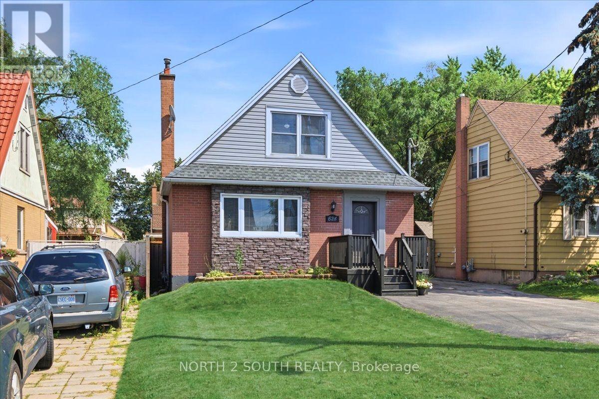 624 Brighton Avenue, Hamilton, Ontario  L8H 6H2 - Photo 2 - X13696162