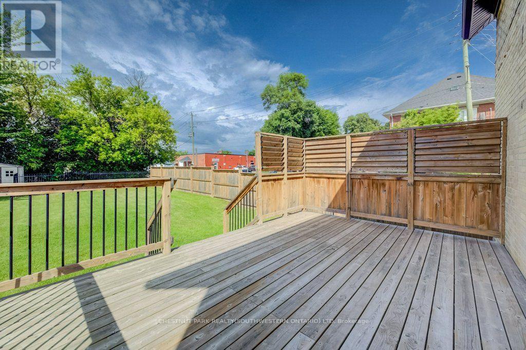 185 Strange Street, Kitchener, Ontario  N2G 1R5 - Photo 29 - X13709918