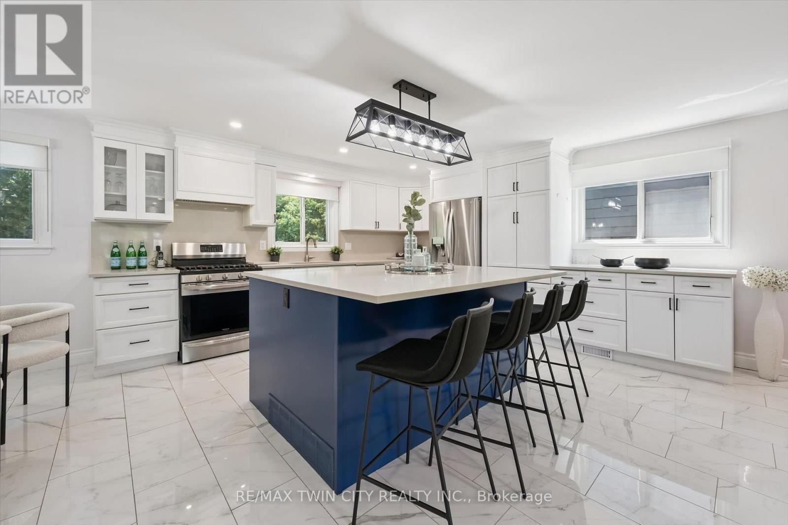 19 Mcgarry Drive, Kitchener, Ontario N2N 1A3 - Photo 9 - X13709968