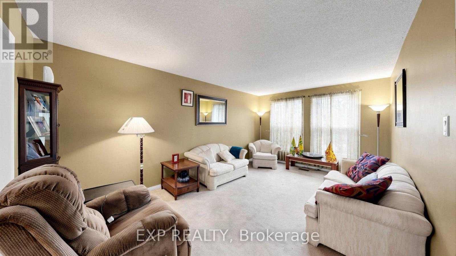 28 Hurlbut Place, Cambridge, Ontario  N1T 1L6 - Photo 3 - X13710032